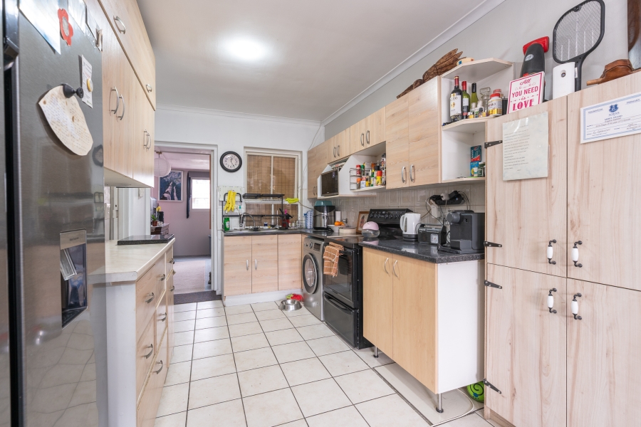 2 Bedroom Property for Sale in Thornton Western Cape